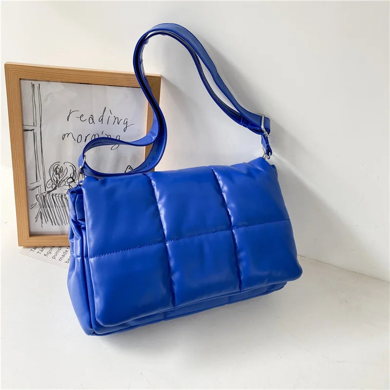 2021 Winter Fluffy Ladies Shoulder Bag Quilted Plaid Luxury Designer Handbag Minimalist Female Flap Crossbody Bags
