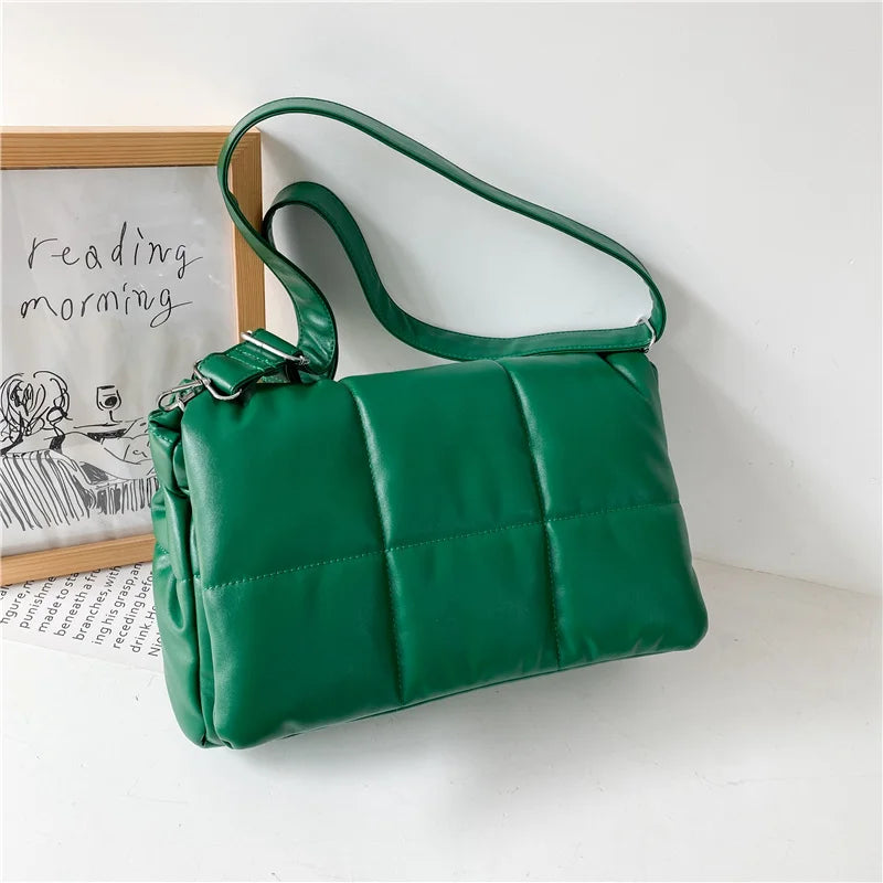 2021 Winter Fluffy Ladies Shoulder Bag Quilted Plaid Luxury Designer Handbag Minimalist Female Flap Crossbody Bags